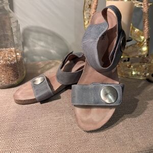 Taos Footwear Blue and Brown Women's Sandals